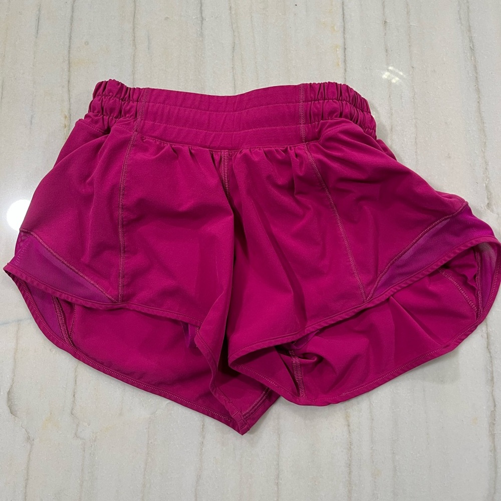 Lululemon 2.5 Hotty Hot shorts pink size 2